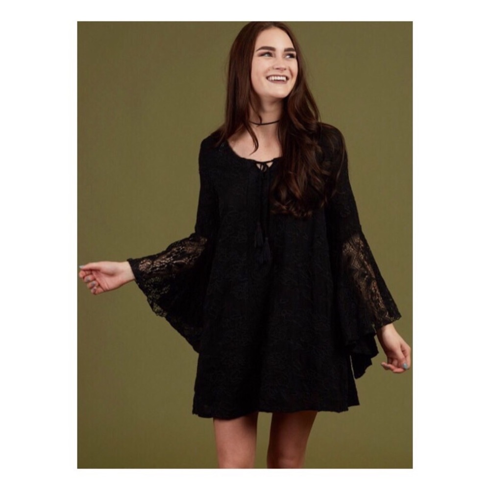 Altar’d State - Eunice - Lace Bell Sleeve Dress